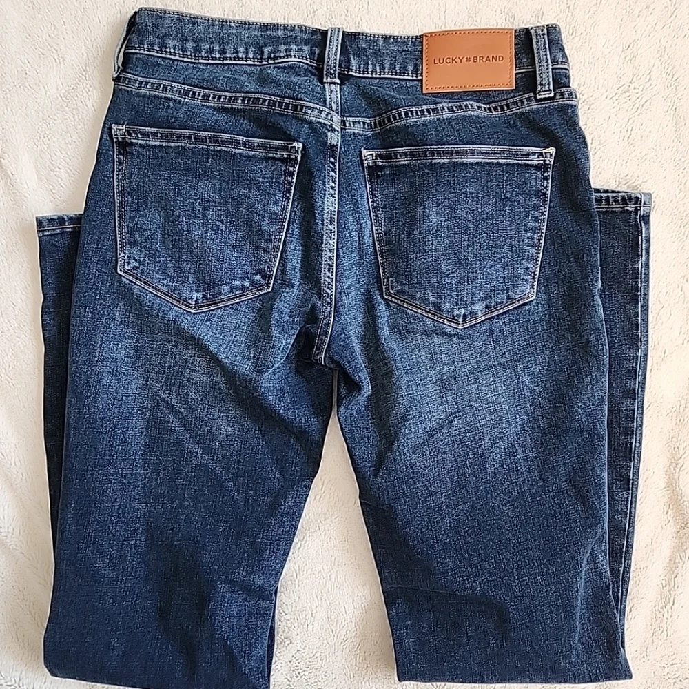 Lucky Brand Denim Lolita Boot Cut Low Rise Dark Wash Jeans Size 28/6 Ankle Short